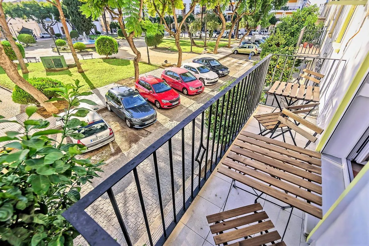 Plaza Polvorista 4-Bedroom Apartment W Balcony El Puerto de Santa Maria