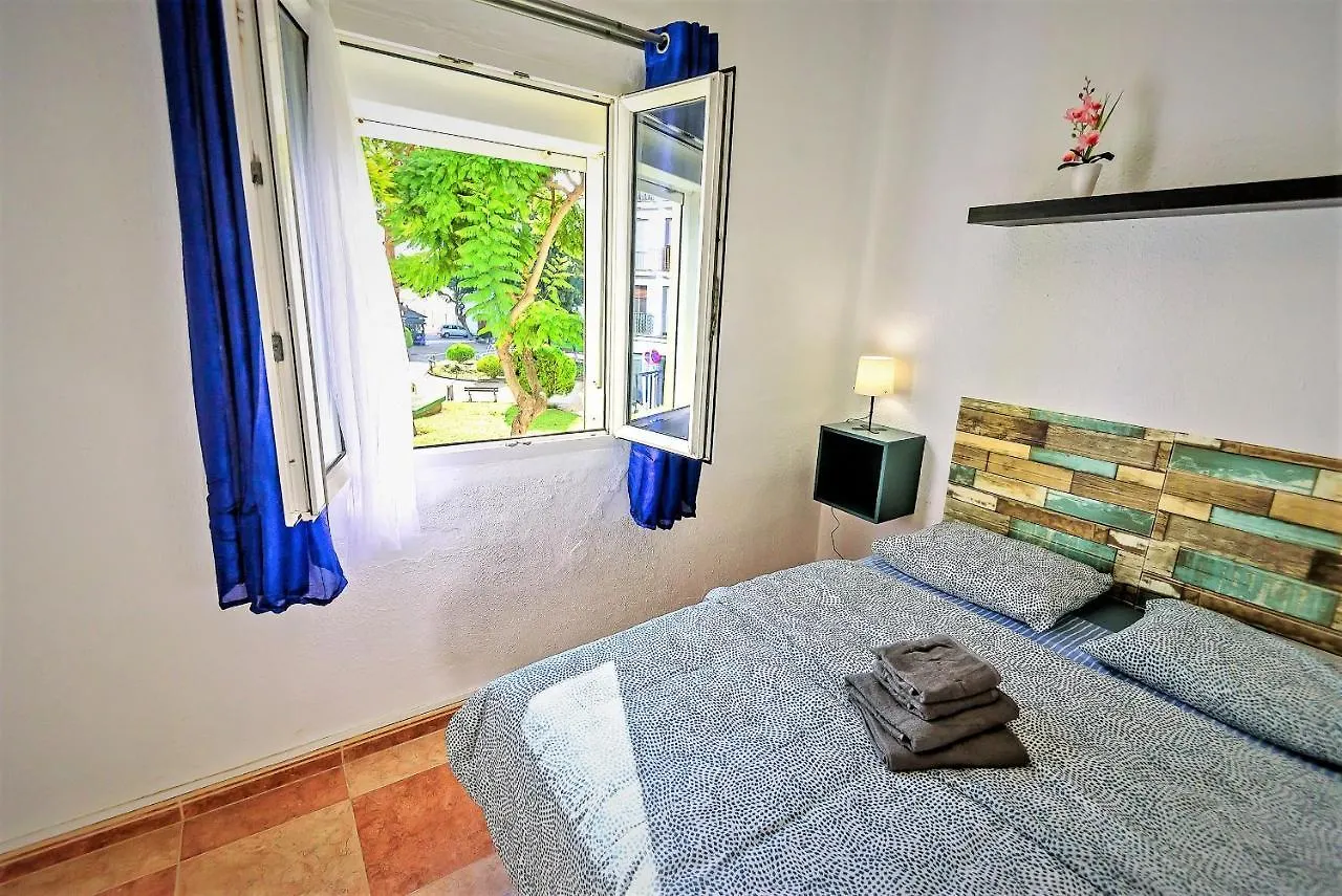 Plaza Polvorista 4-Bedroom Apartment W Balcony El Puerto de Santa Maria 0*,  Spain
