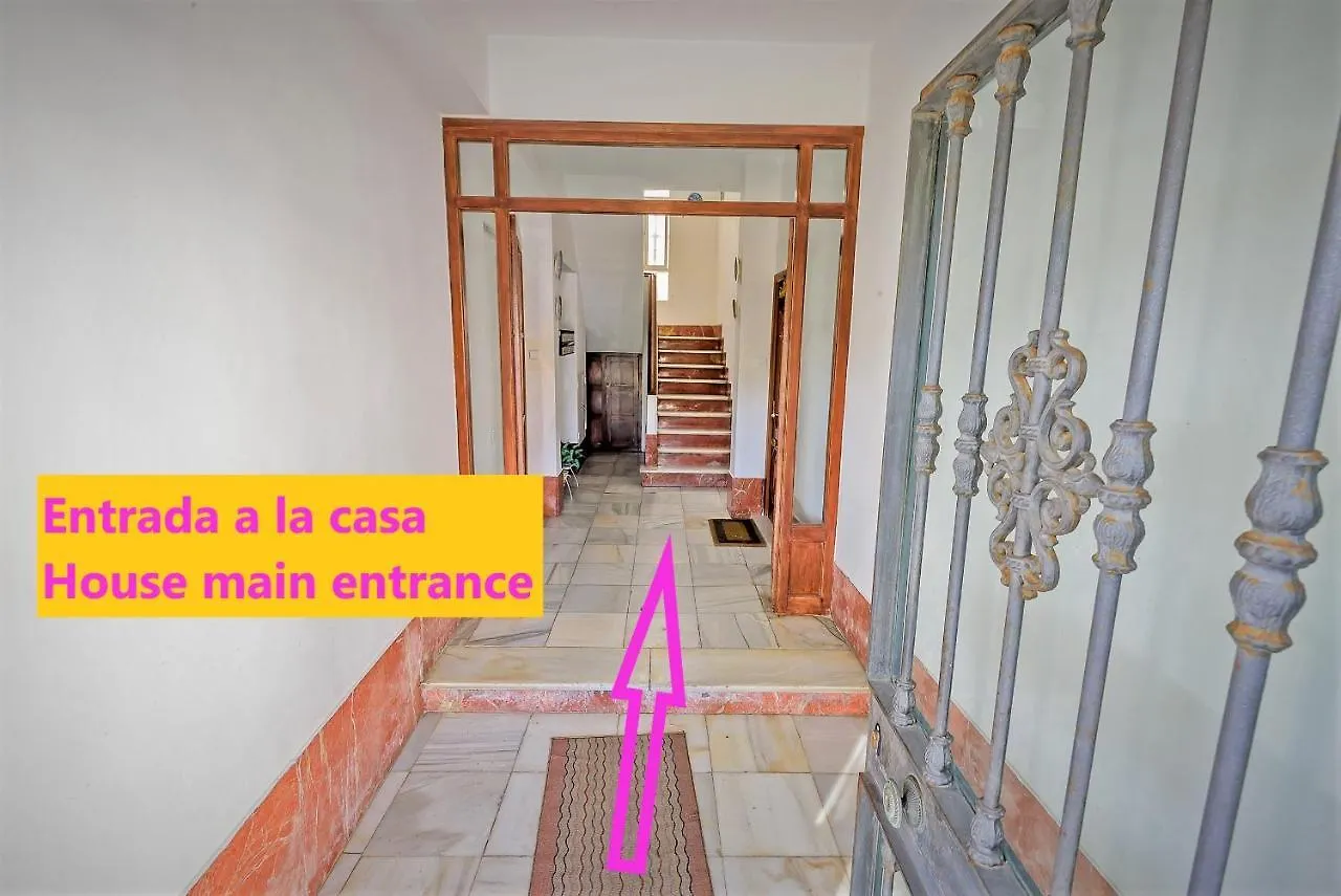 Plaza Polvorista 4-Bedroom Apartment W Balcony El Puerto de Santa Maria