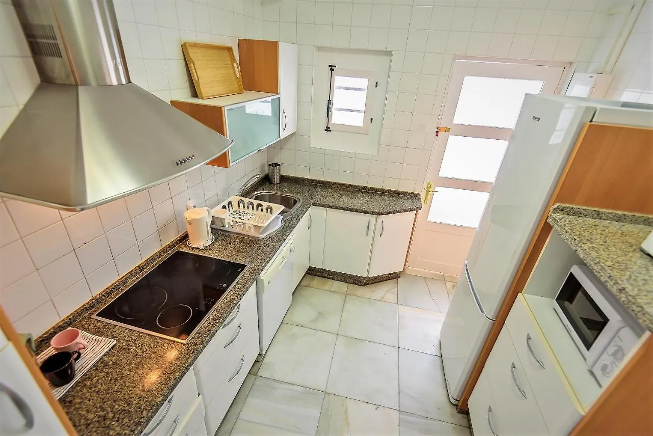 Plaza Polvorista 4-Bedroom Apartment W Balcony El Puerto de Santa Maria
